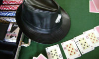 estudio africa ropa poker