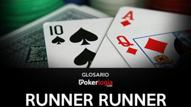 Cartas apiladas con título que reza "Runner Runner"