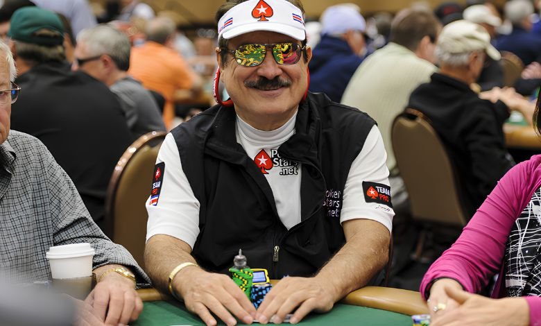 Humberto Brenes deja el equipo PokerStars Pro