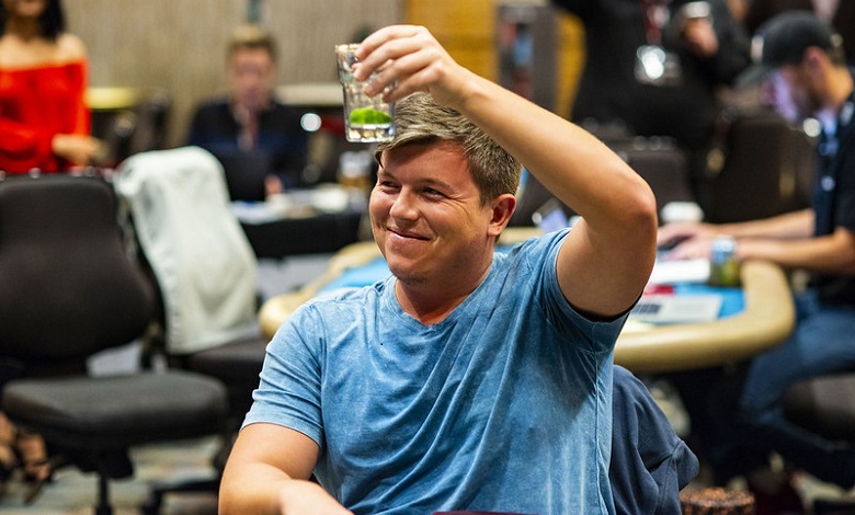 Vodka, Soda y un título del World Poker Tour para Roger Teska