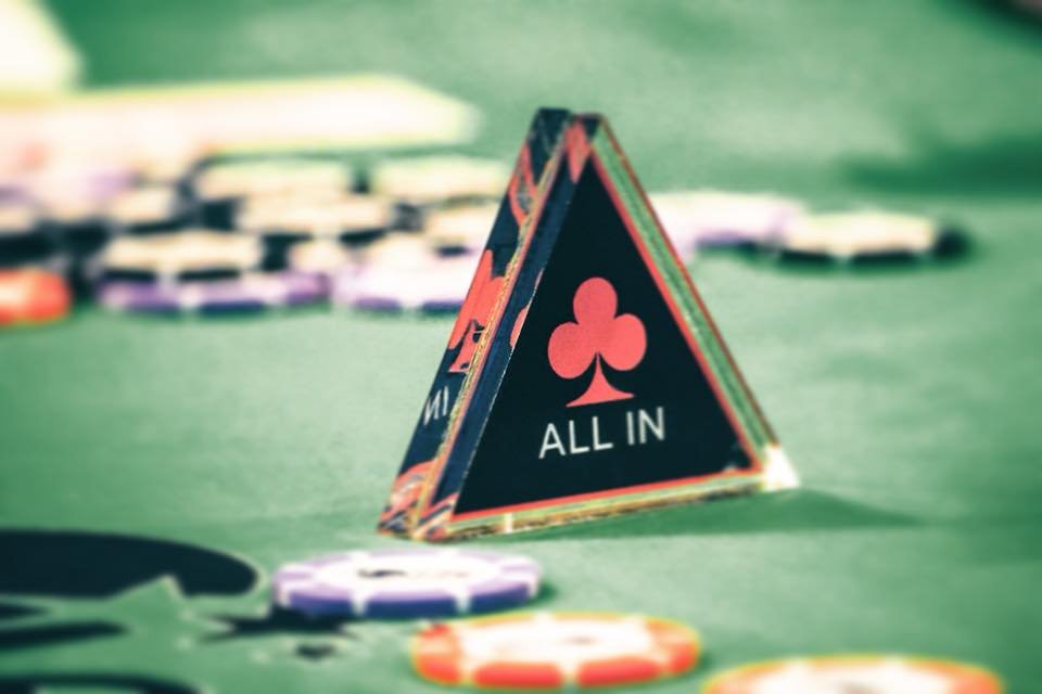 VIDEO: Cinco all-in’s sorprendentes Video All-In's 888poker