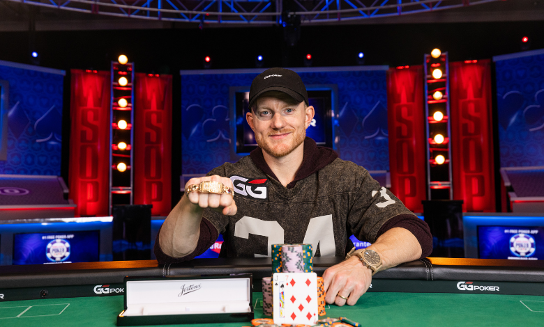 Jason Koon agregó un brazalete a su exitosa carrera