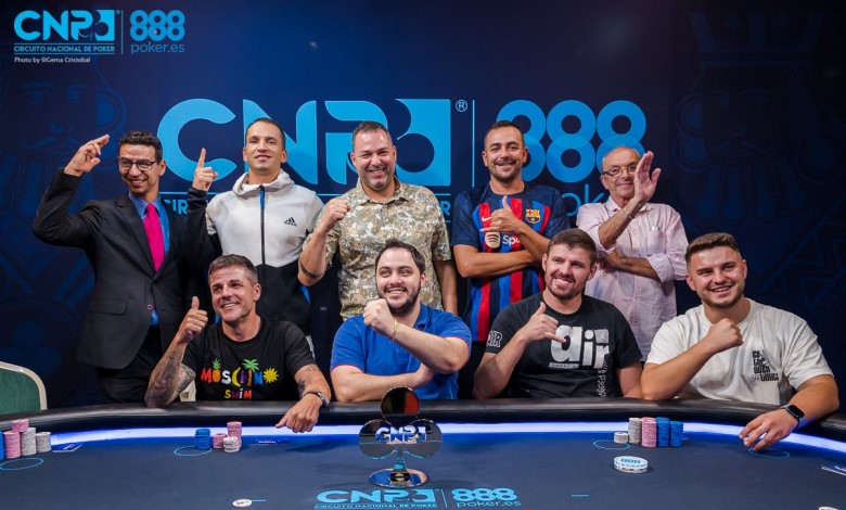mesa final Main Event CNP888 de Alicante