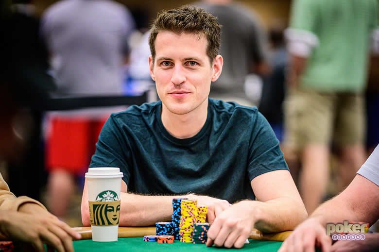 Aprendiendo a jugar en Mesas Múltiples – Por Mike Mc Donald mike-mcdonald poker wsop las vegas