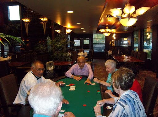 coronavirus-muerte-ancianos-poker coronavirus-muerte-ancianos-poker